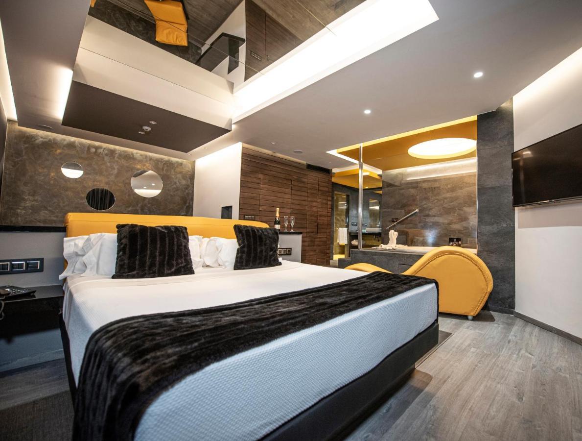סן אנטוניו דה בנחבר Hotel Luve מראה חיצוני תמונה