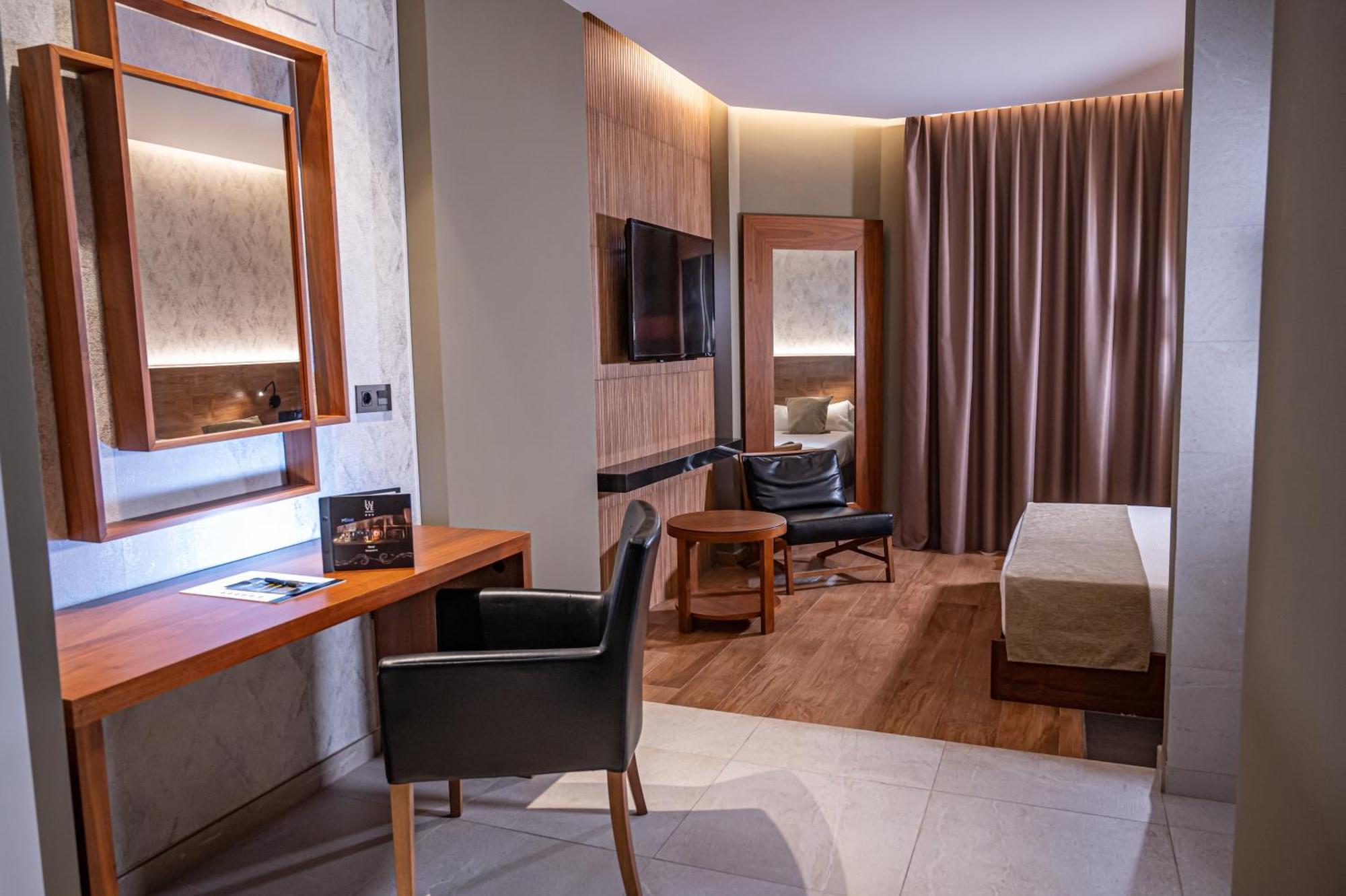 סן אנטוניו דה בנחבר Hotel Luve מראה חיצוני תמונה