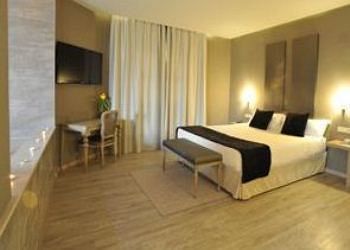 סן אנטוניו דה בנחבר Hotel Luve מראה חיצוני תמונה