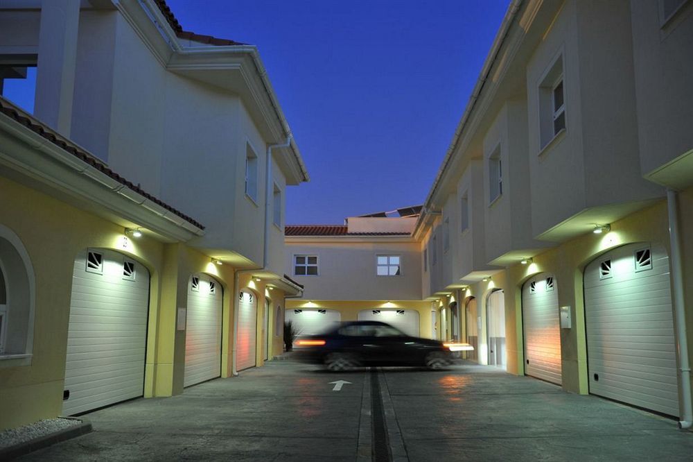 סן אנטוניו דה בנחבר Hotel Luve מראה חיצוני תמונה